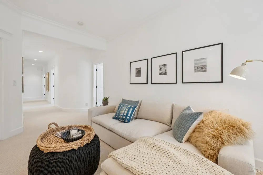 489 Green Glen Way Mill Valley, CA 94941