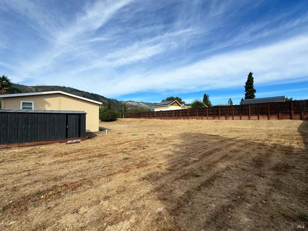 4051 Fisher Lake Drive Redwood Valley, CA 95470
