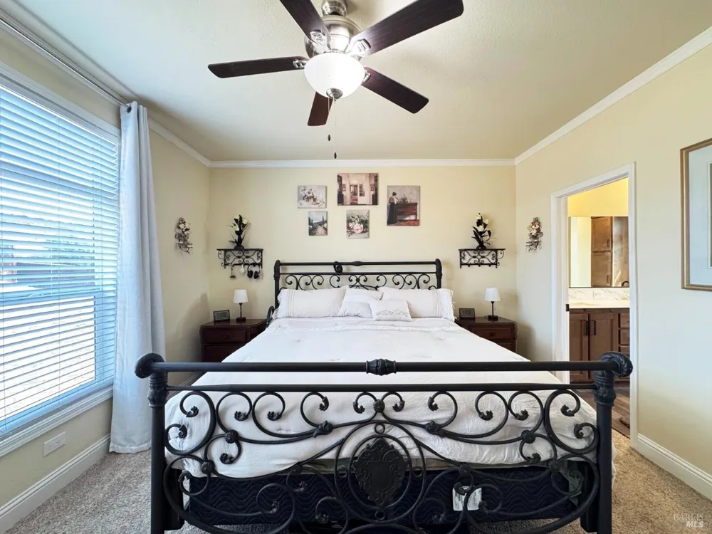 4051 Fisher Lake Drive Redwood Valley, CA 95470