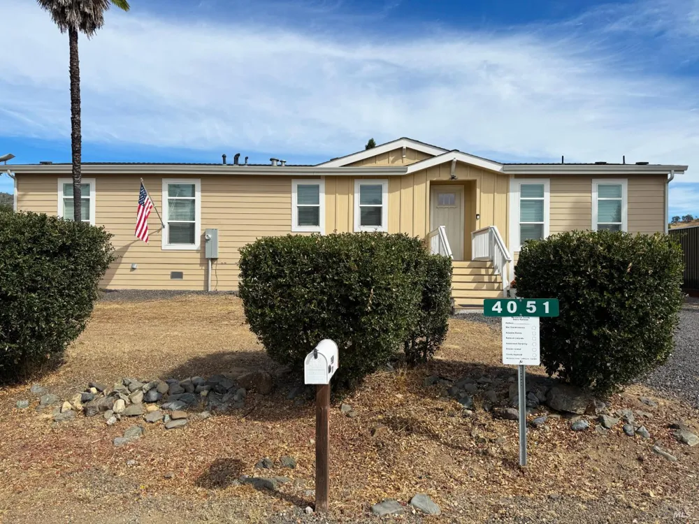 4051 Fisher Lake Drive Redwood Valley, CA 95470