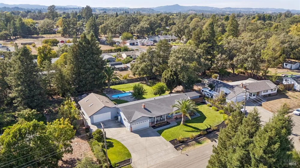 1459 Jahn Drive Santa Rosa, CA 95401