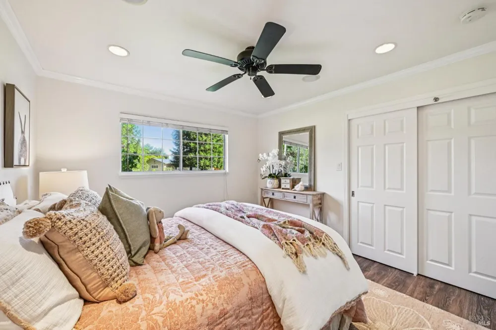 1459 Jahn Drive Santa Rosa, CA 95401