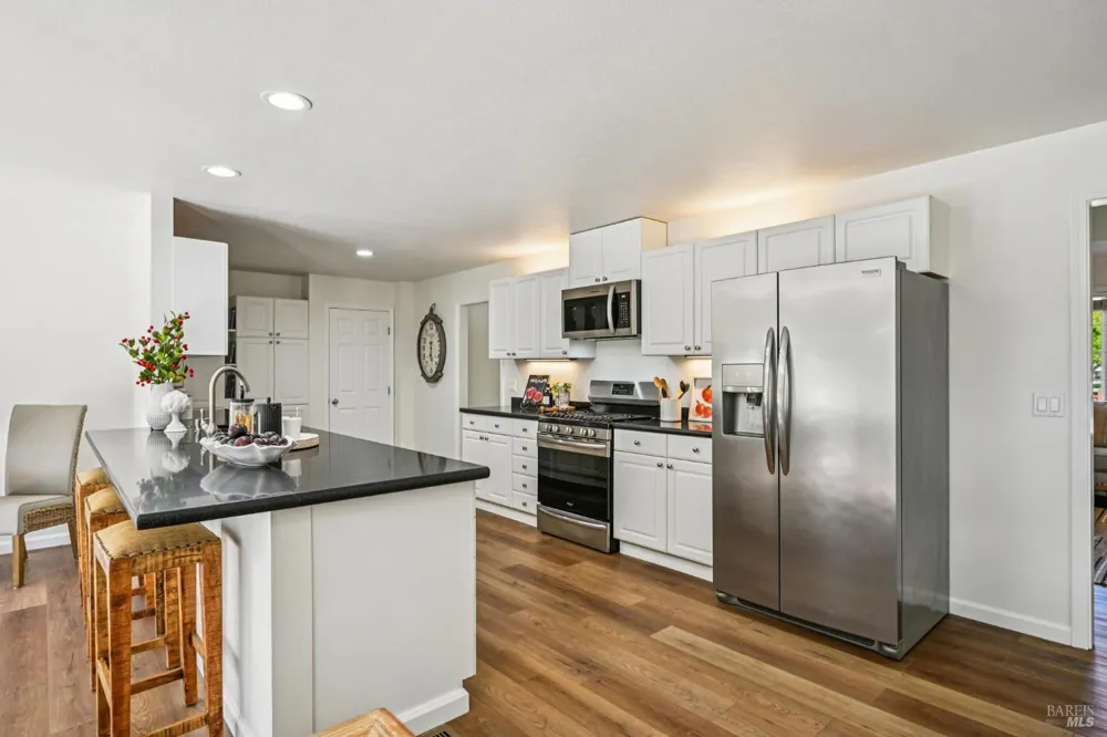 1459 Jahn Drive Santa Rosa, CA 95401