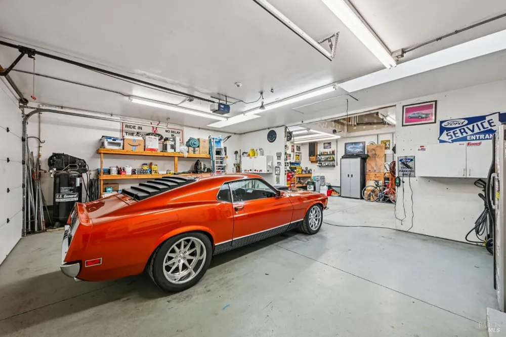 1459 Jahn Drive Santa Rosa, CA 95401