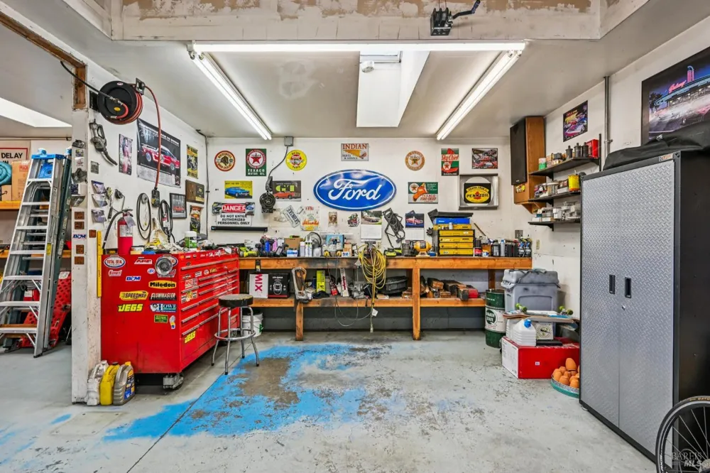 1459 Jahn Drive Santa Rosa, CA 95401