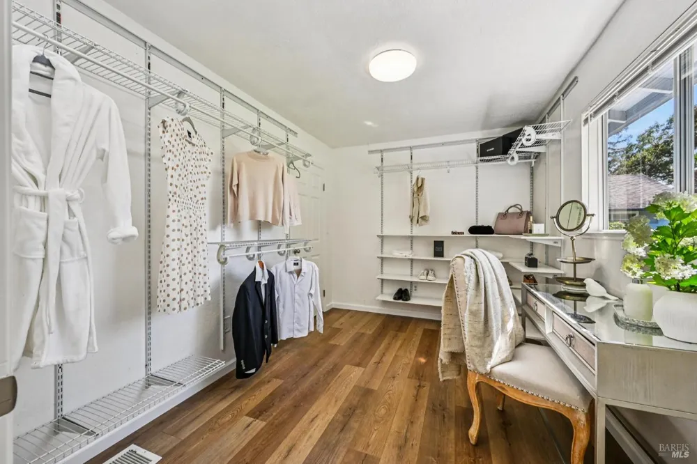 1459 Jahn Drive Santa Rosa, CA 95401