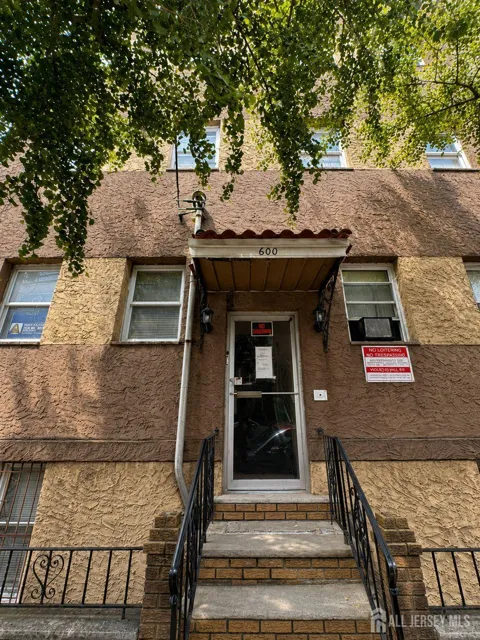 600 6th 2nd Floor Street #5B