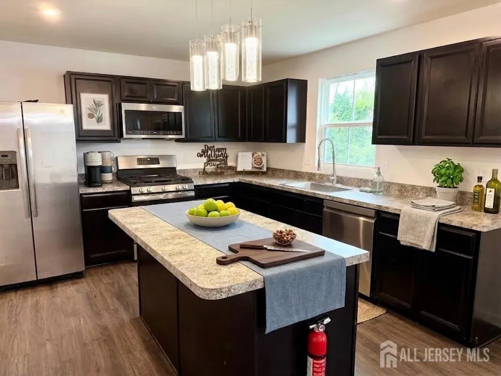163 Ciseley Drive Winslow, NJ 08081