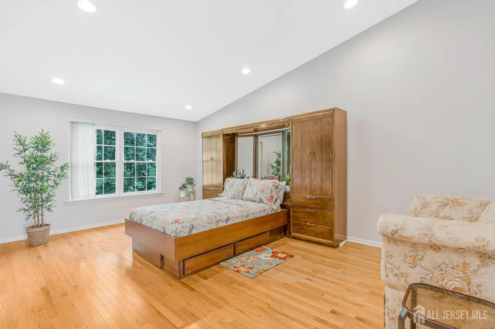 29 Catherine Court Old Bridge, NJ 08879
