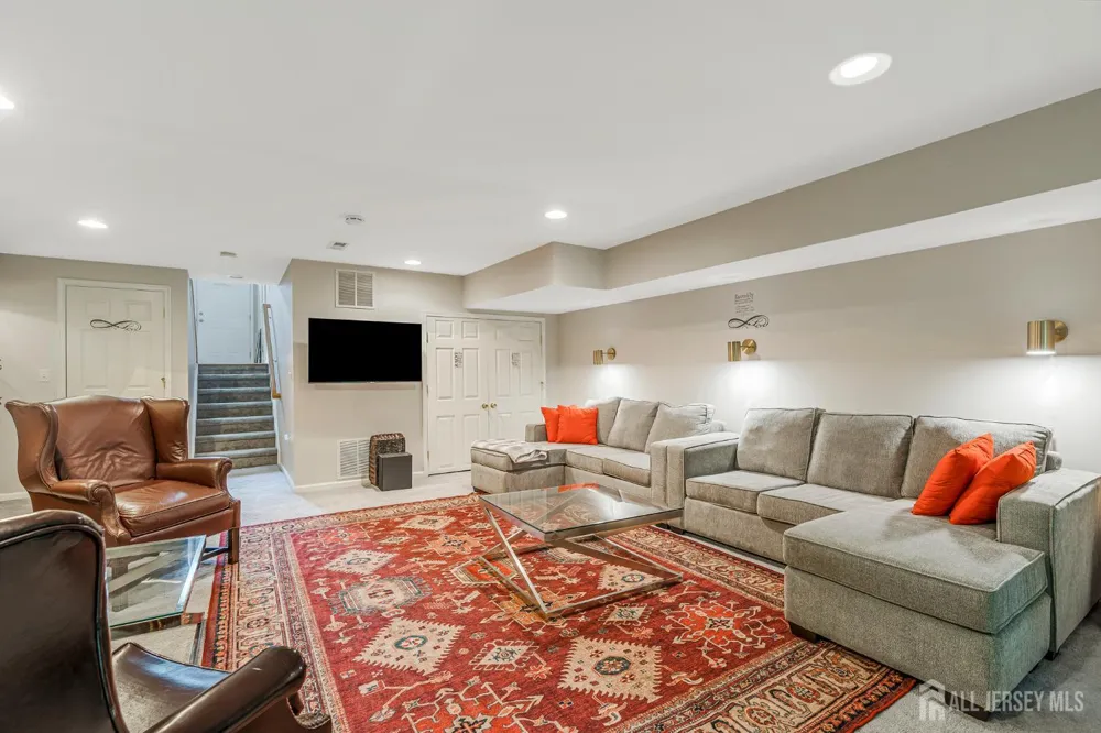 29 Catherine Court Old Bridge, NJ 08879