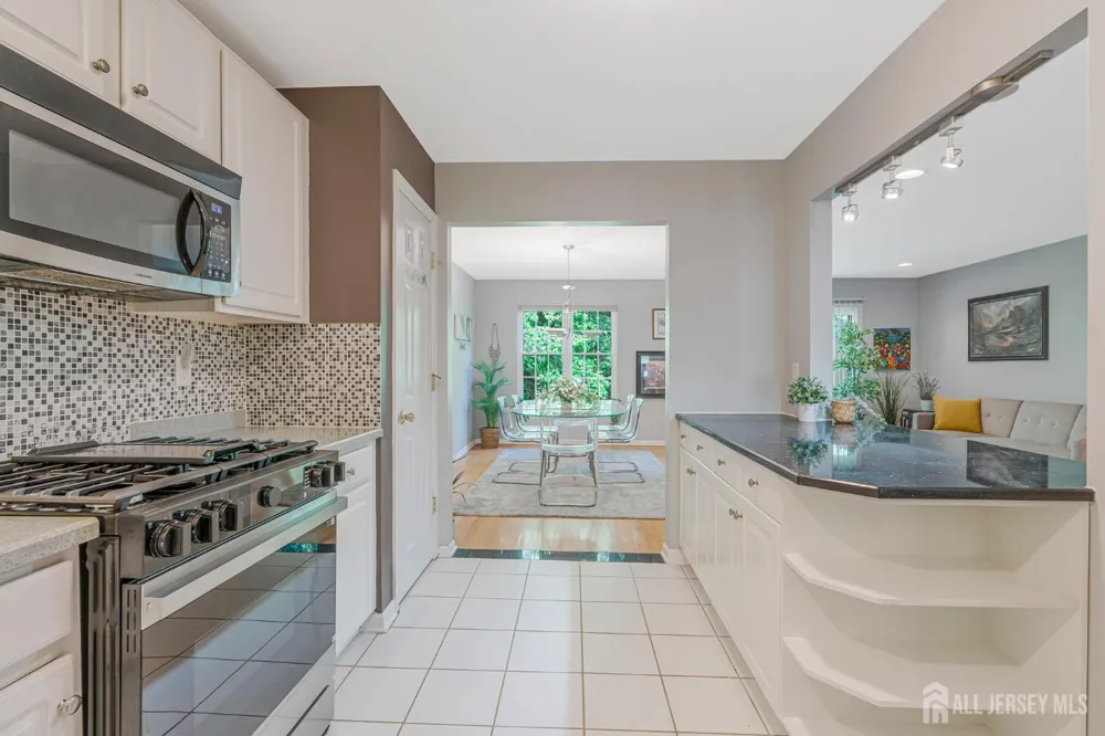 29 Catherine Court Old Bridge, NJ 08879