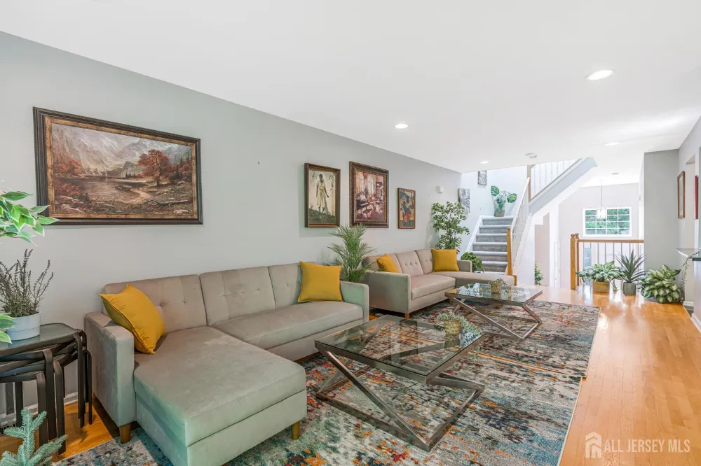 29 Catherine Court Old Bridge, NJ 08879