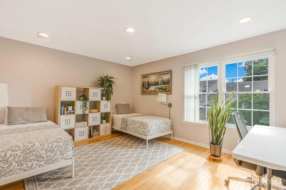 29 Catherine Court Old Bridge, NJ 08879