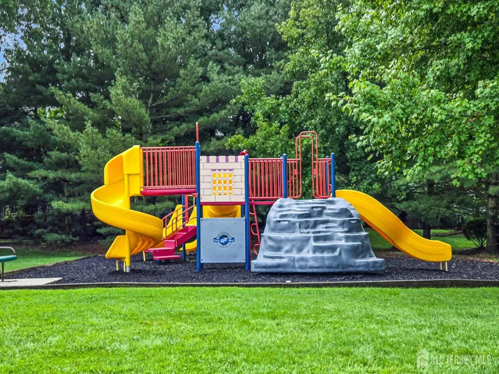 29 Catherine Court Old Bridge, NJ 08879