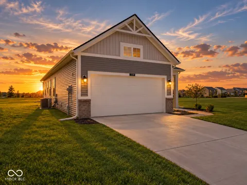 2339 William Garrett Way