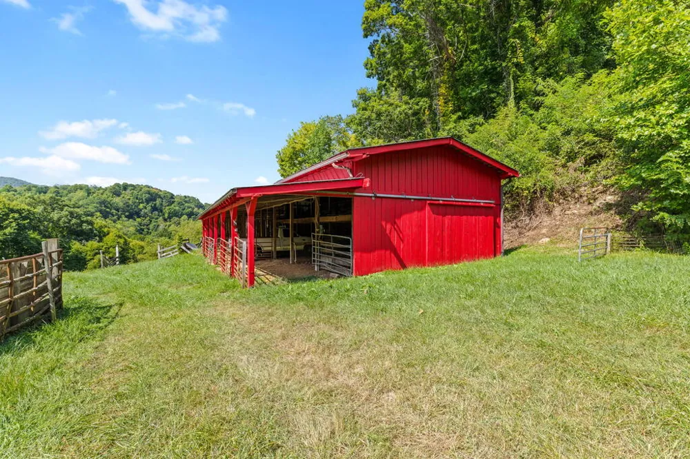 Crabtree Mountain Road Clyde, NC 28721