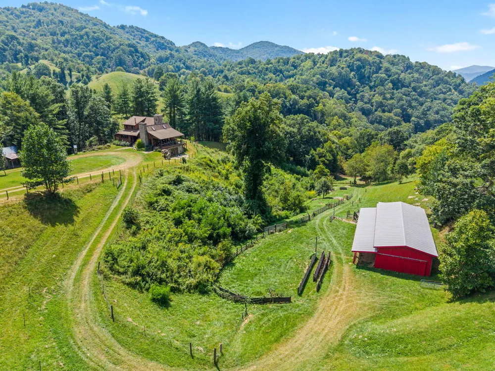 Crabtree Mountain Road Clyde, NC 28721