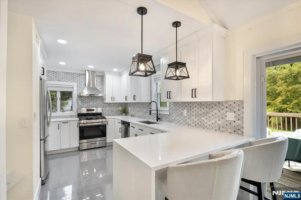 53 Sylvan Terrace Wayne, NJ 07470
