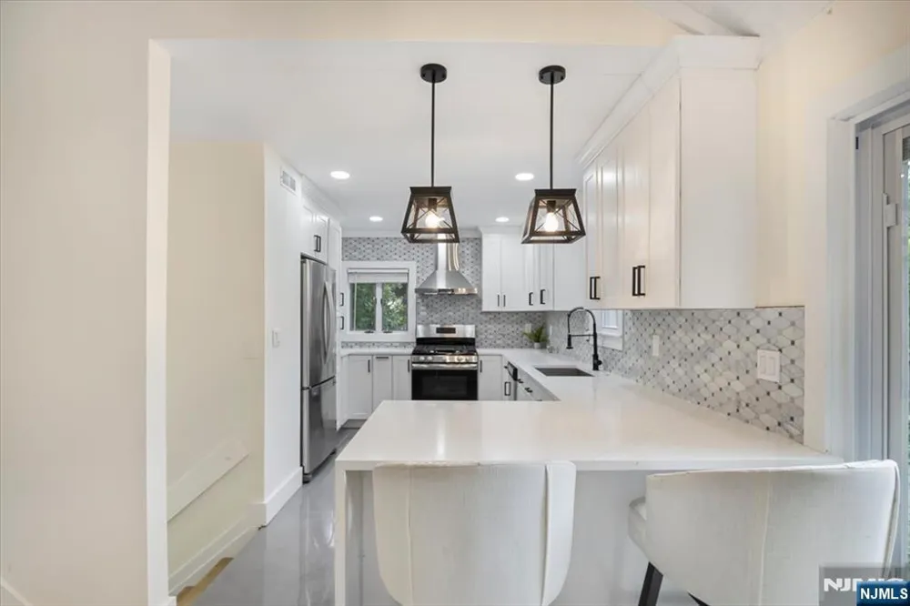 53 Sylvan Terrace Wayne, NJ 07470