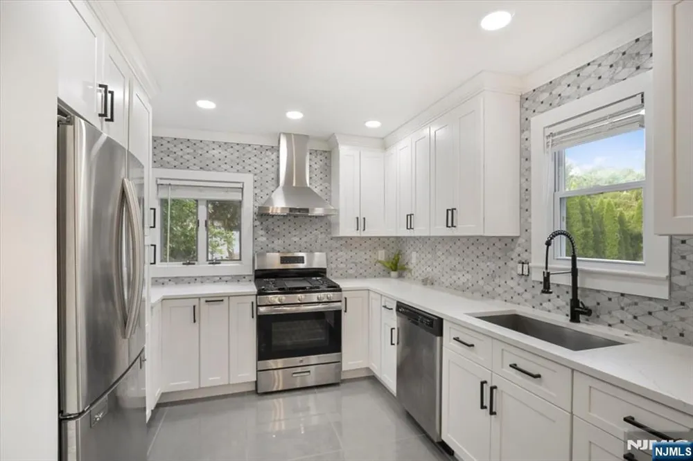 53 Sylvan Terrace Wayne, NJ 07470
