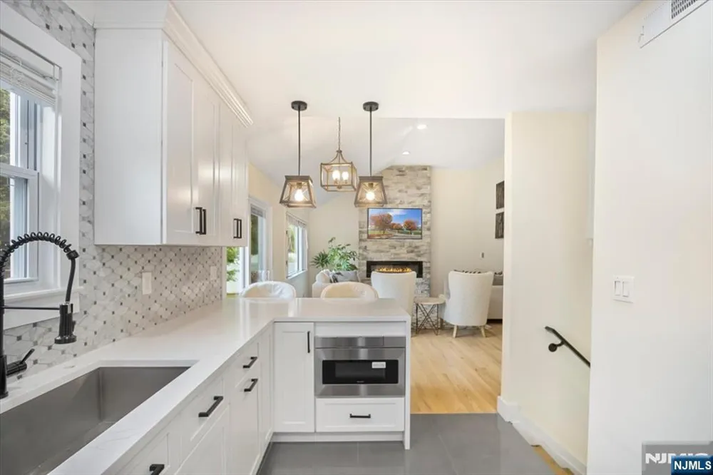 53 Sylvan Terrace Wayne, NJ 07470