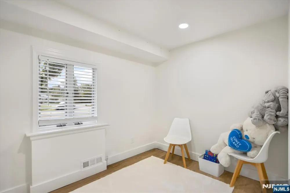 53 Sylvan Terrace Wayne, NJ 07470