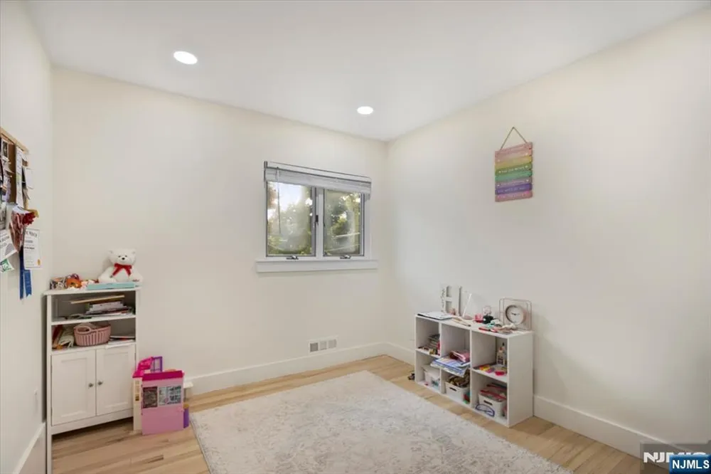 53 Sylvan Terrace Wayne, NJ 07470