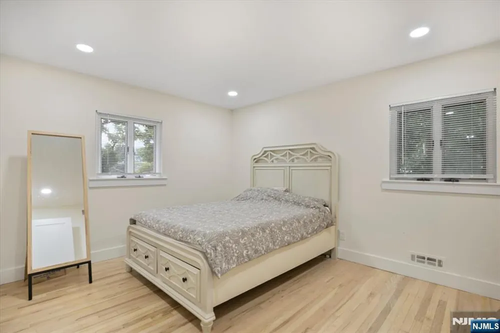 53 Sylvan Terrace Wayne, NJ 07470