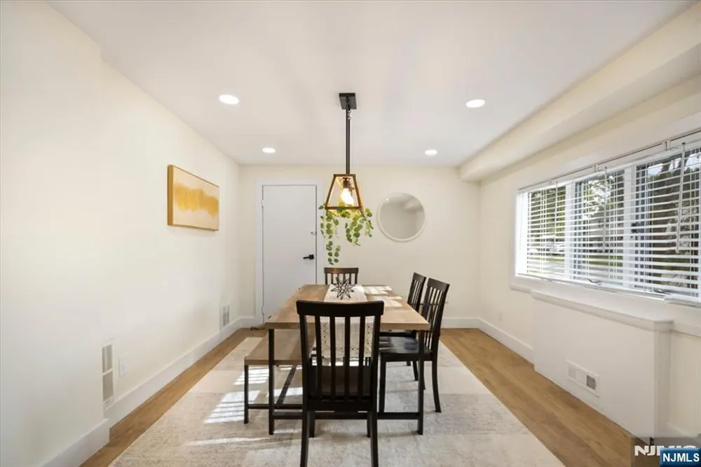 53 Sylvan Terrace Wayne, NJ 07470