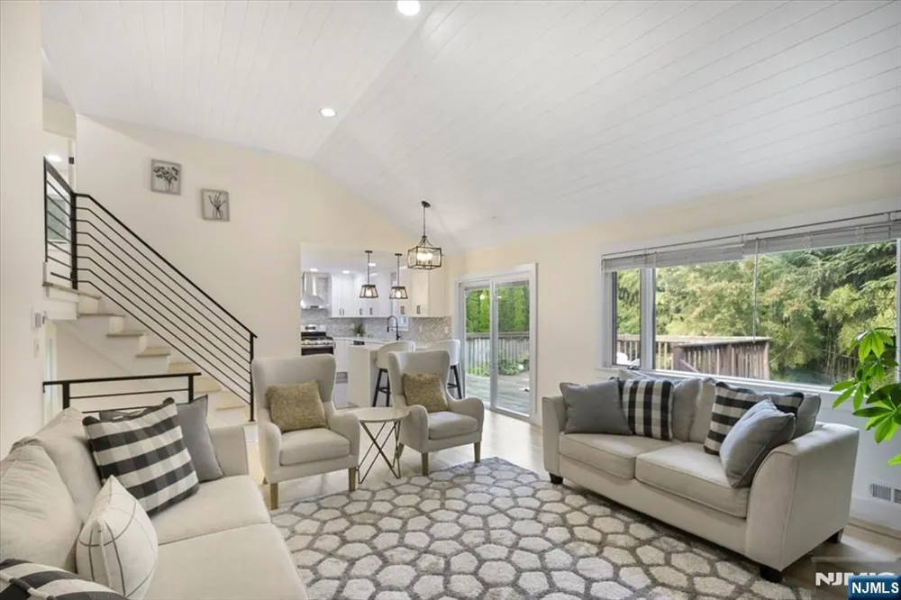 53 Sylvan Terrace Wayne, NJ 07470
