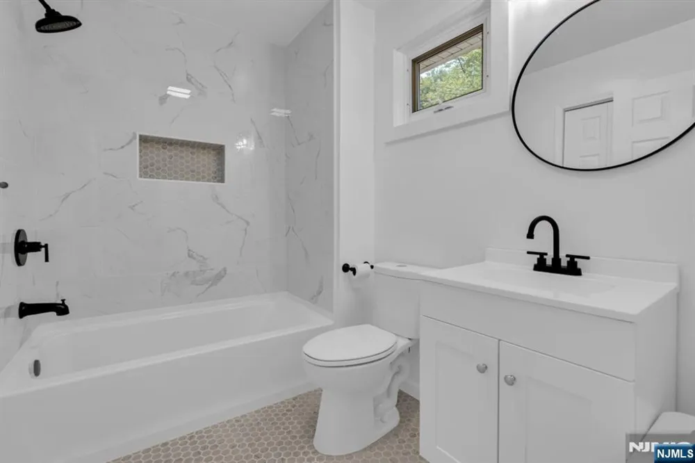 51 Sunset Avenue Bloomfield, NJ 07003