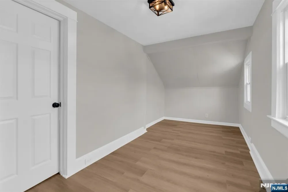 51 Sunset Avenue Bloomfield, NJ 07003
