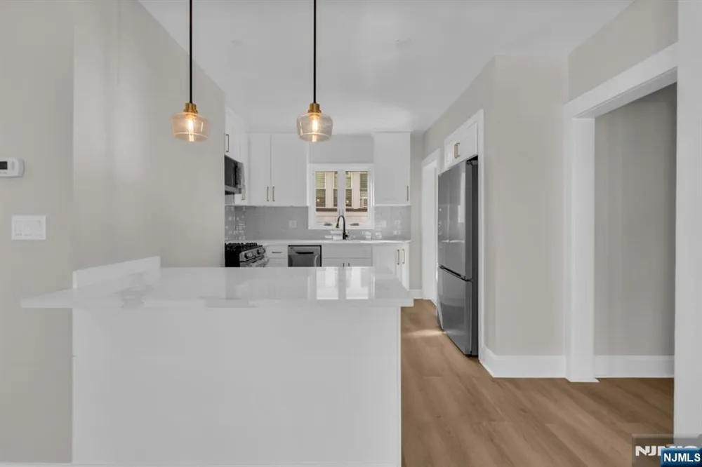 51 Sunset Avenue Bloomfield, NJ 07003