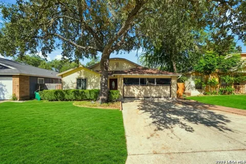 6203 Ridge Oak