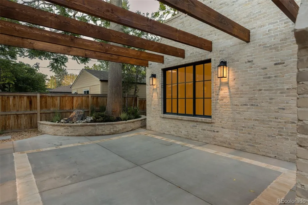 1144 S Race Street Denver, CO 80210