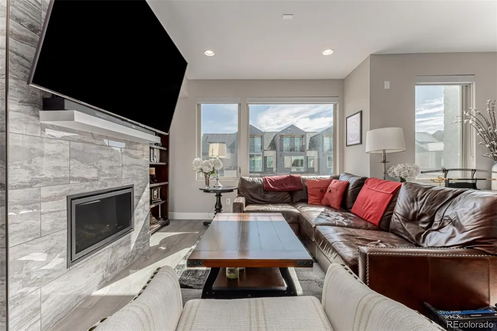 6984 E 1 st Avenue Denver, CO 80230