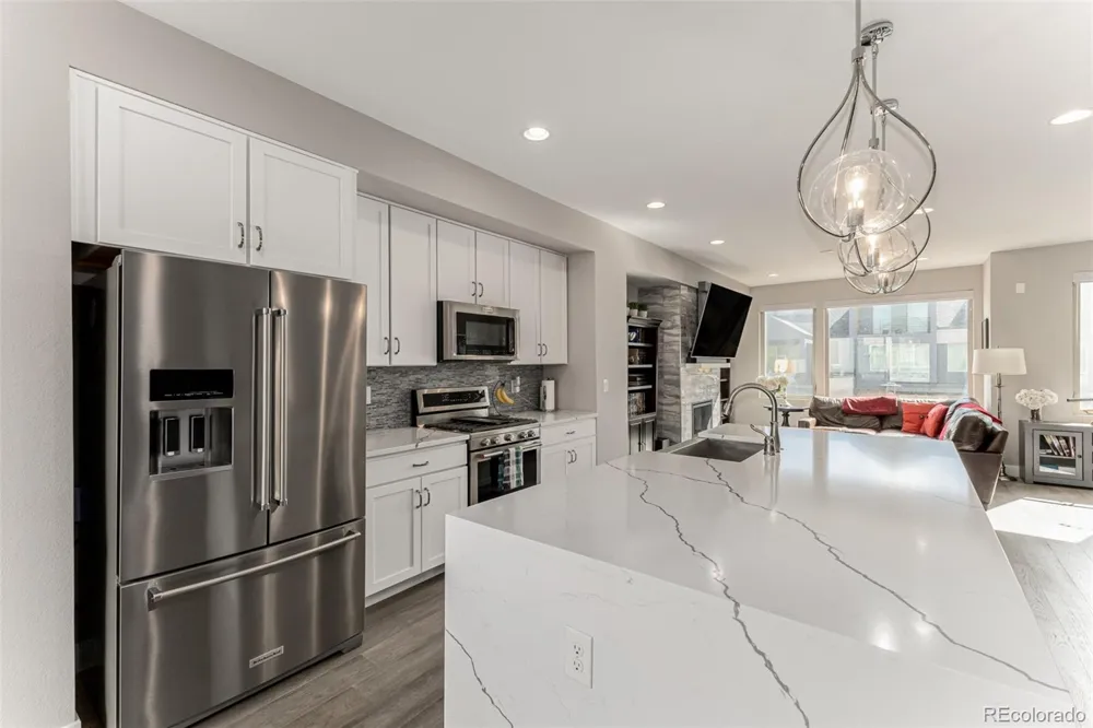 6984 E 1 st Avenue Denver, CO 80230