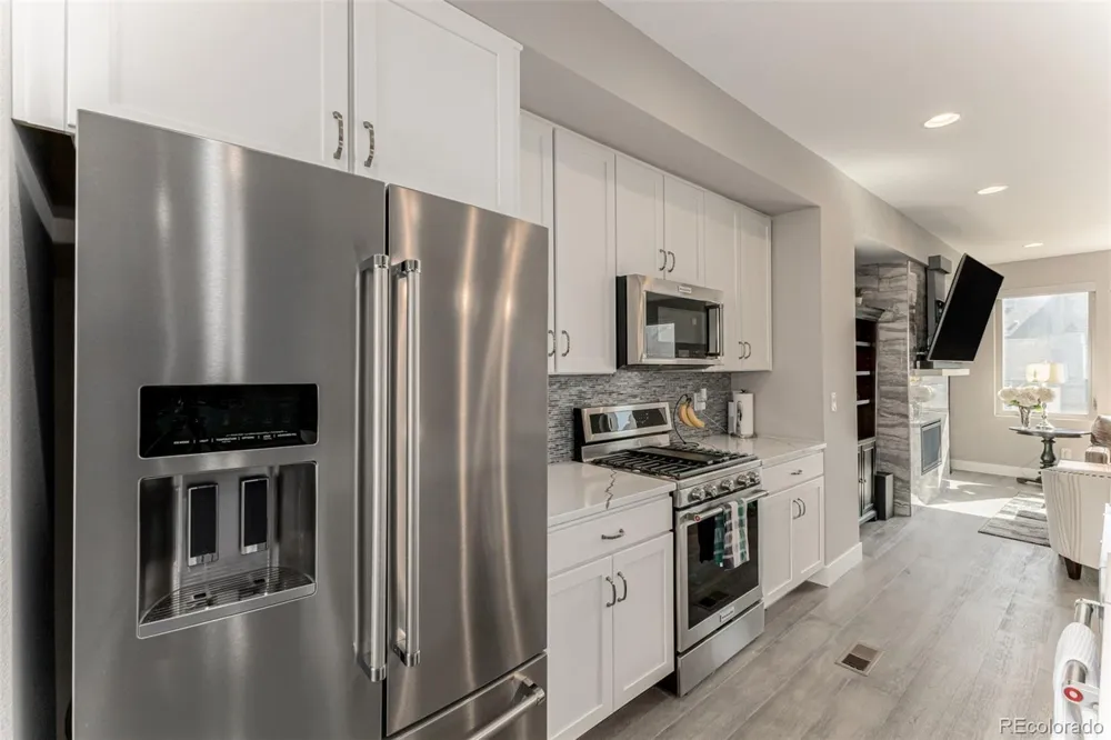 6984 E 1 st Avenue Denver, CO 80230