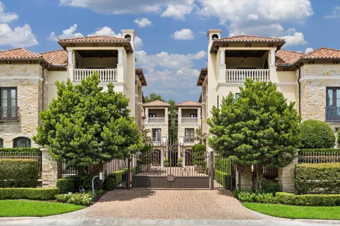 5146 Longmont Drive #2