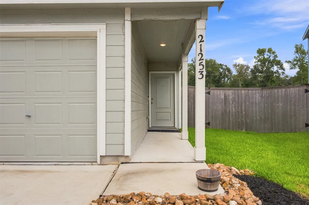 21253 Carosella Drive New Caney, TX 77357