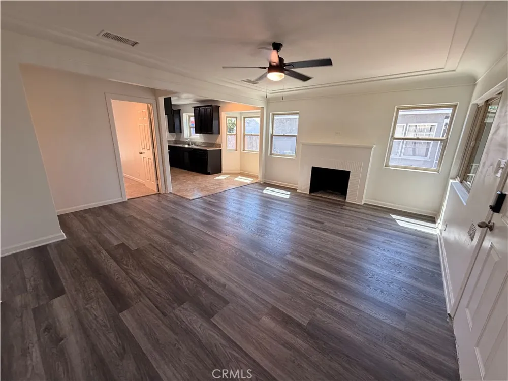 7108 Heliotrope Bell, CA 90201