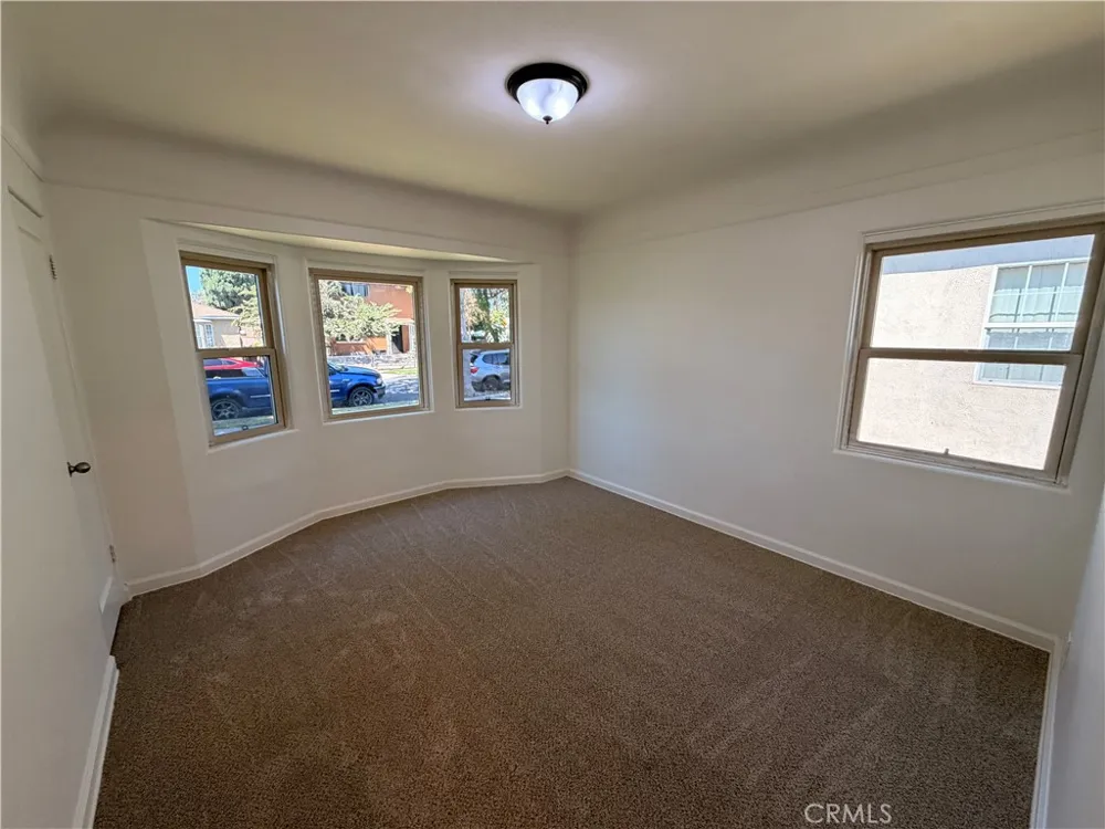 7108 Heliotrope Bell, CA 90201