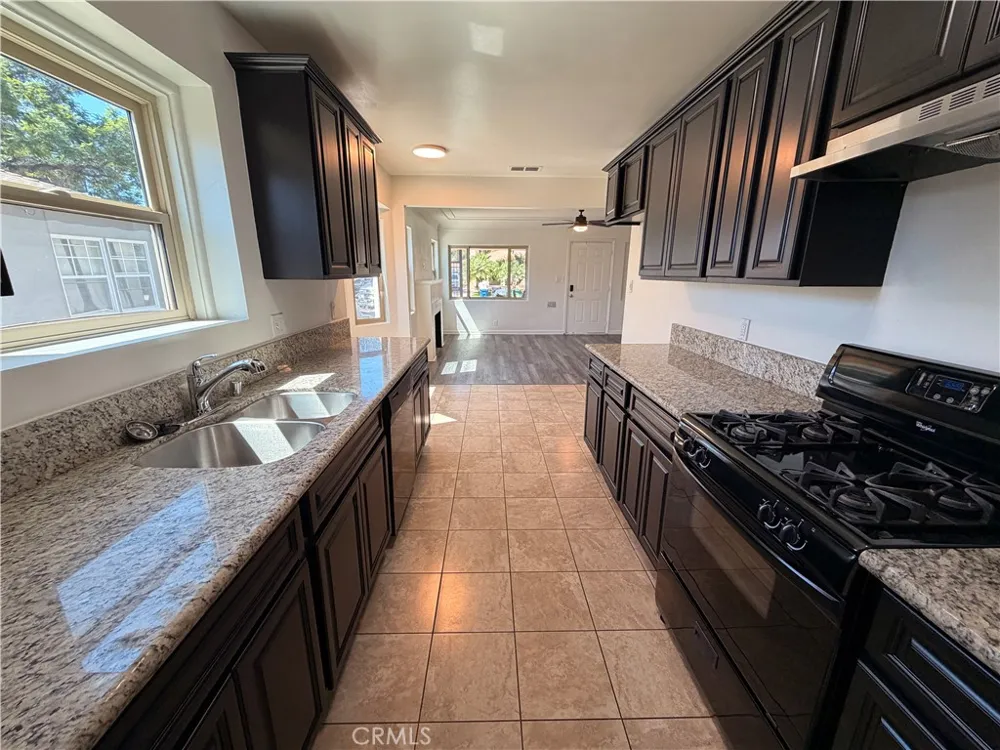 7108 Heliotrope Bell, CA 90201