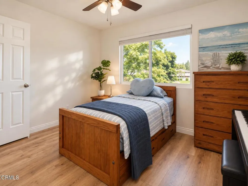 1102 W Calle Del Sol #3 Azusa, CA 91702