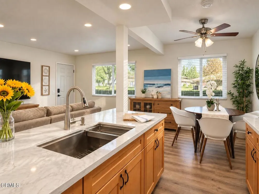 1102 W Calle Del Sol #3 Azusa, CA 91702
