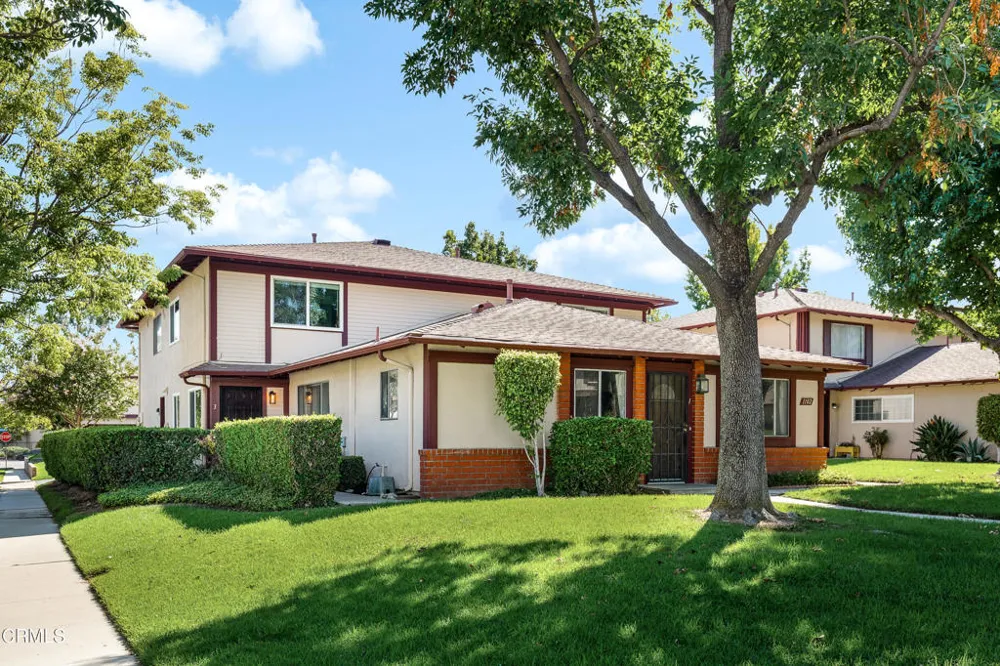 1102 W Calle Del Sol #3 Azusa, CA 91702