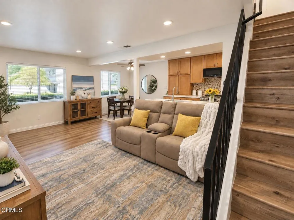 1102 W Calle Del Sol #3 Azusa, CA 91702