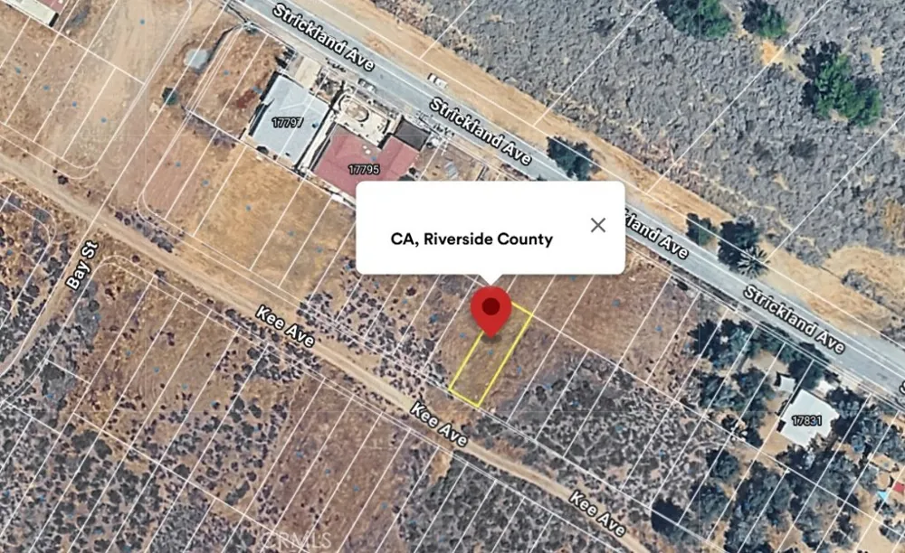 Kee Ave Lake Elsinore, CA 29530