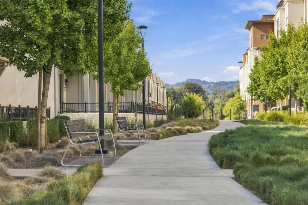 822 Anson Lane Burlingame, CA 94010