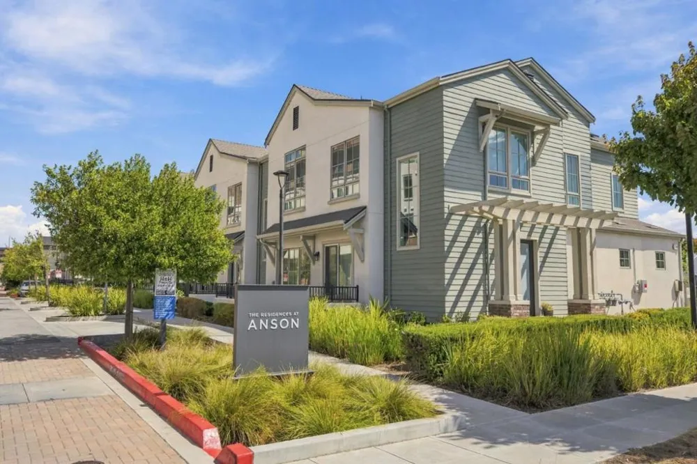 822 Anson Lane Burlingame, CA 94010